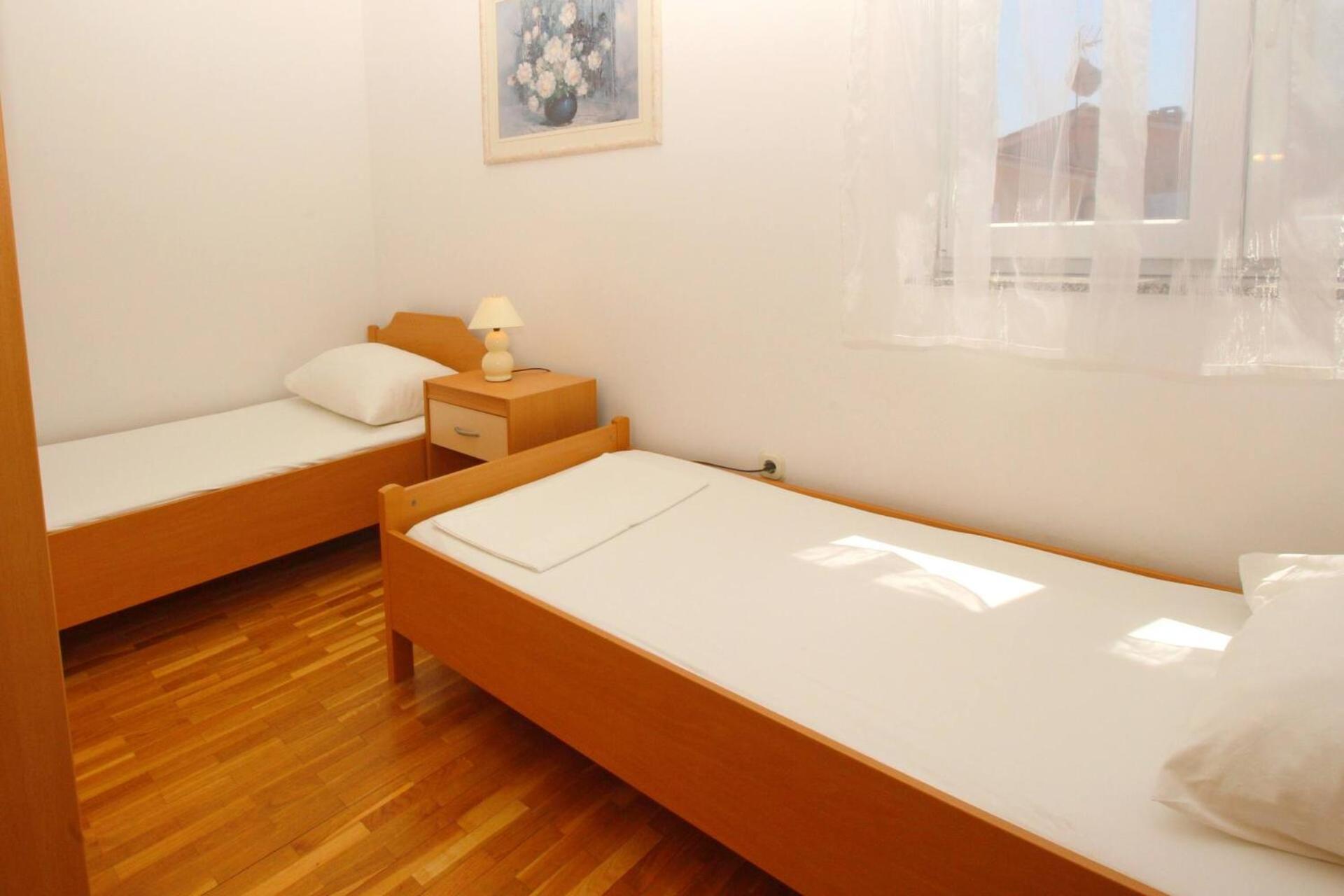 Apartments Lovincic Baska  Ngoại thất bức ảnh
