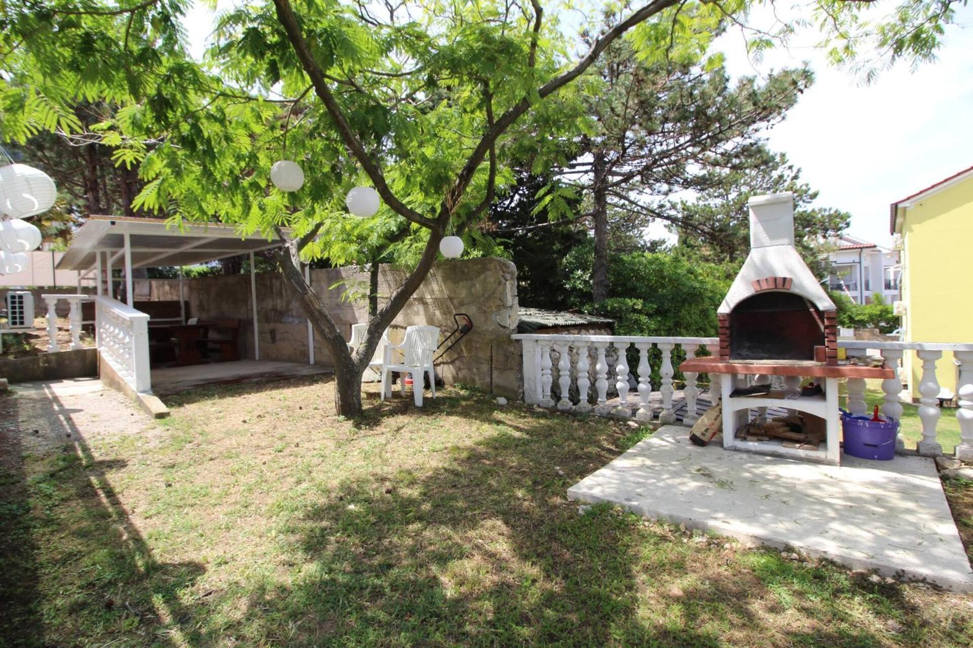 Apartments Lovincic Baska  Ngoại thất bức ảnh