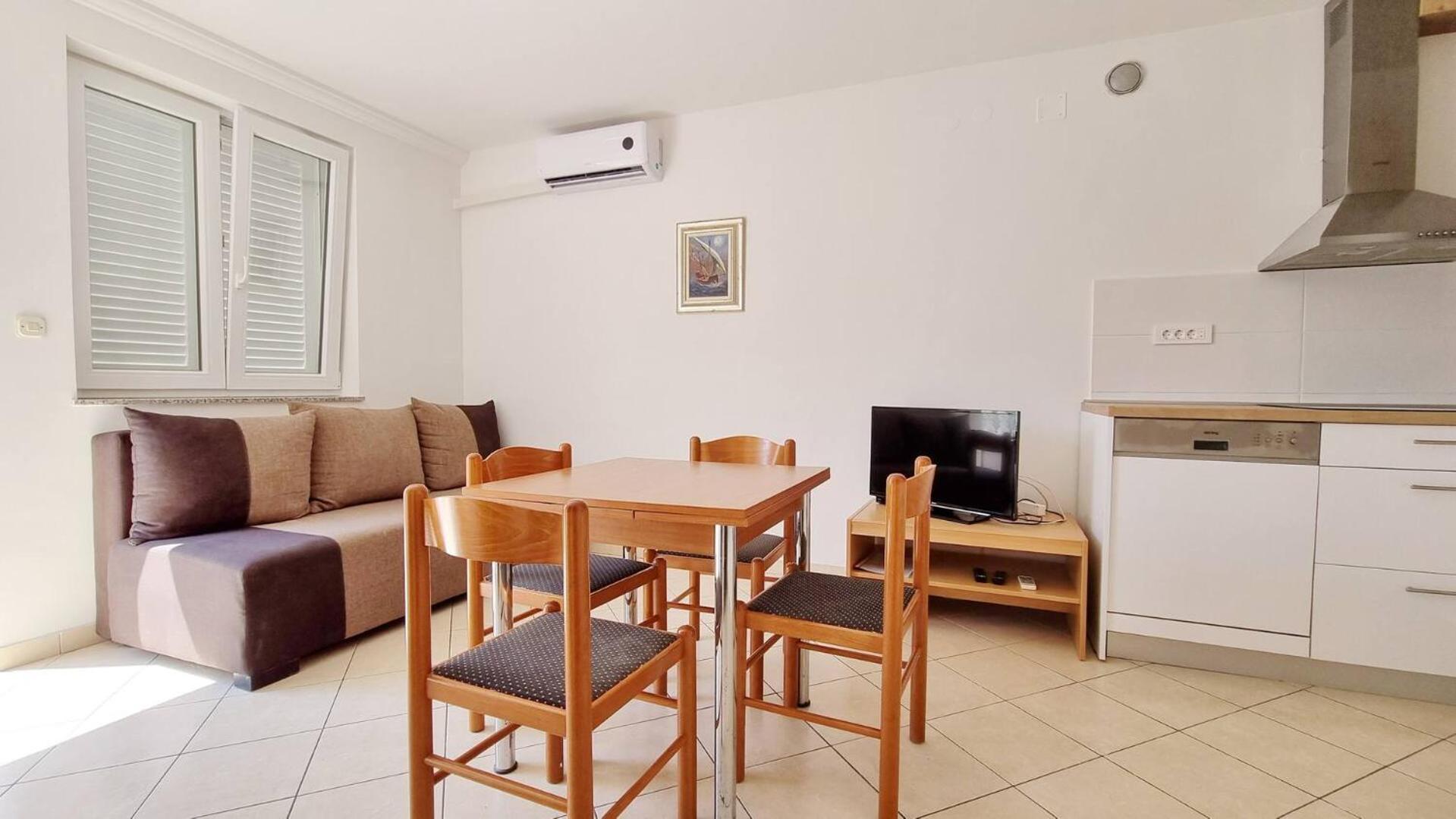 Apartments Lovincic Baska  Ngoại thất bức ảnh