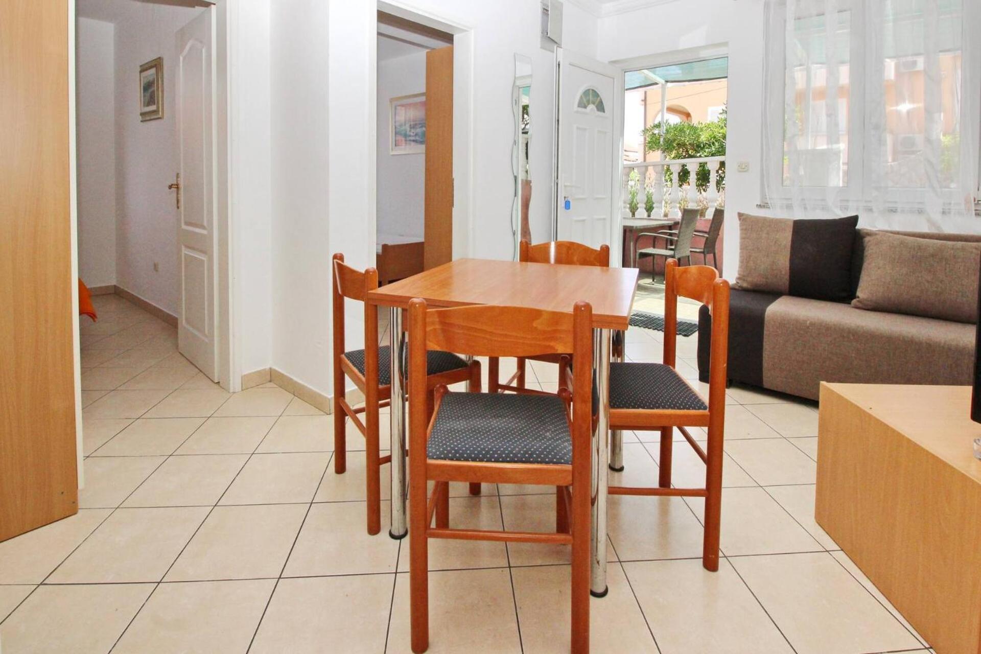 Apartments Lovincic Baska  Ngoại thất bức ảnh