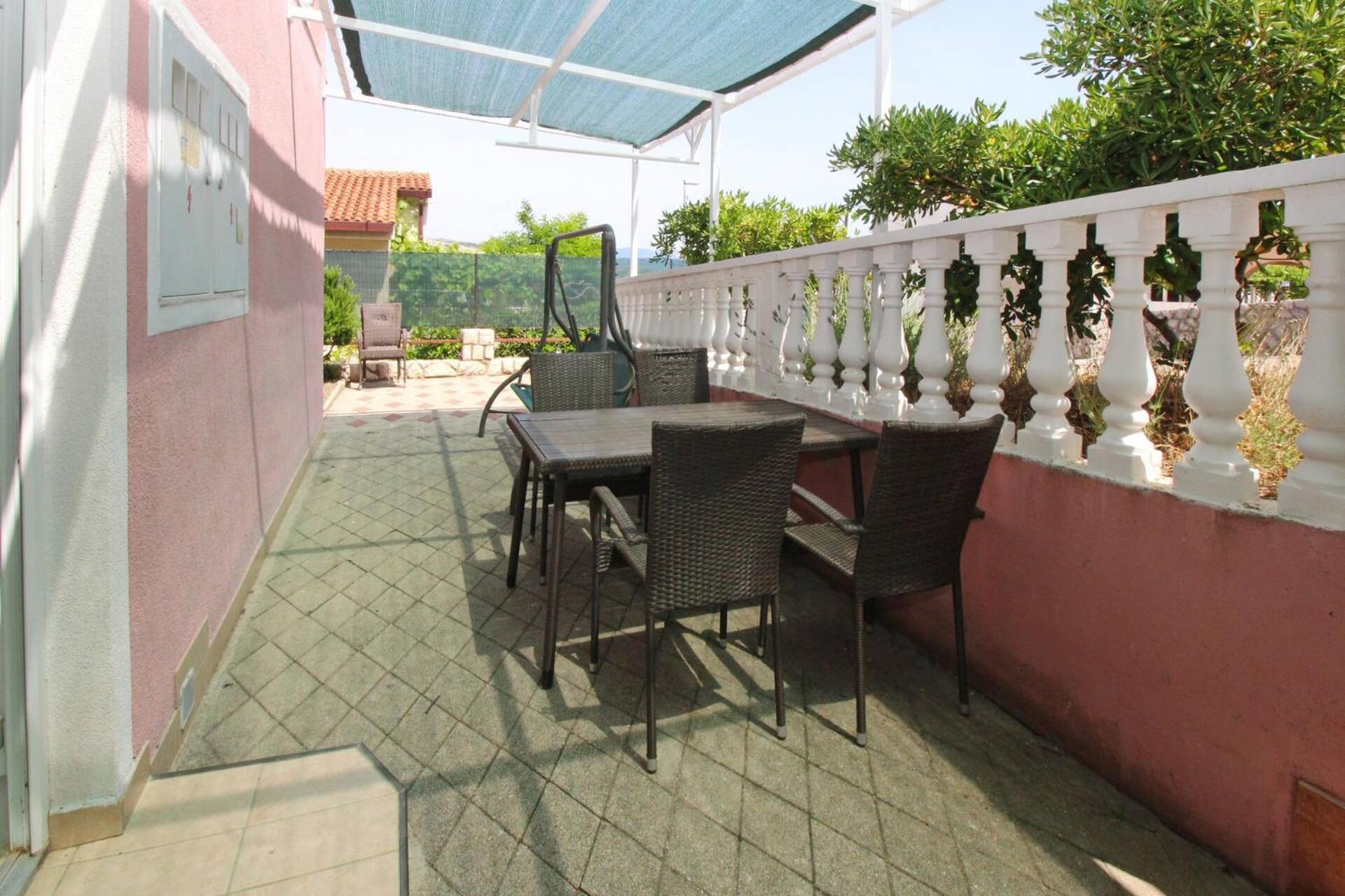 Apartments Lovincic Baska  Ngoại thất bức ảnh